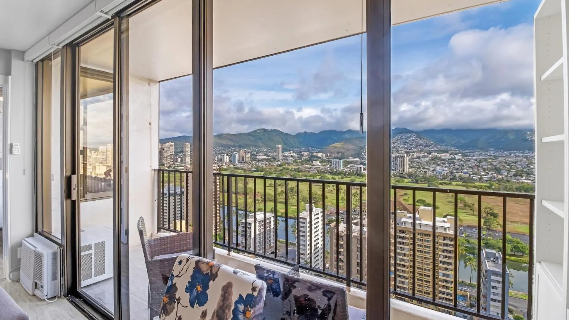 Sunrise Serenity On The 30Th Floor - Modern Waikiki Escape With Views And Free Parking Honolulu Estados Unidos da América